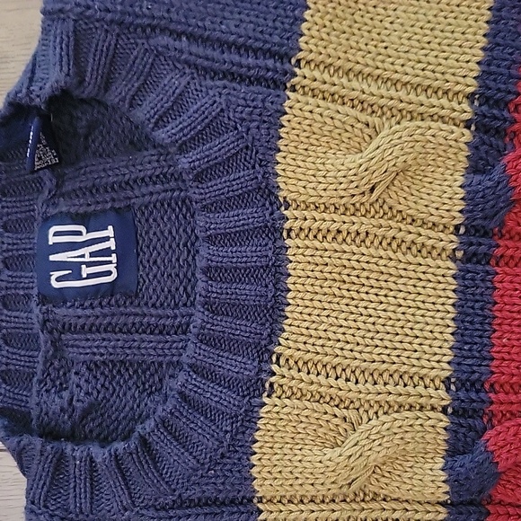 CLASSIC VINTAGE GAP Men's Cable Knit Sweater - Navy, Olive, and Red NWT - Picture 4 of 6